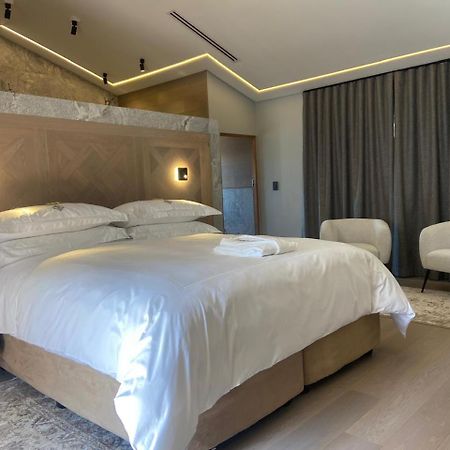 The Giglio Boutique Hotel At Zevenster โจฮันเนสเบิร์ก ภายนอก รูปภาพ