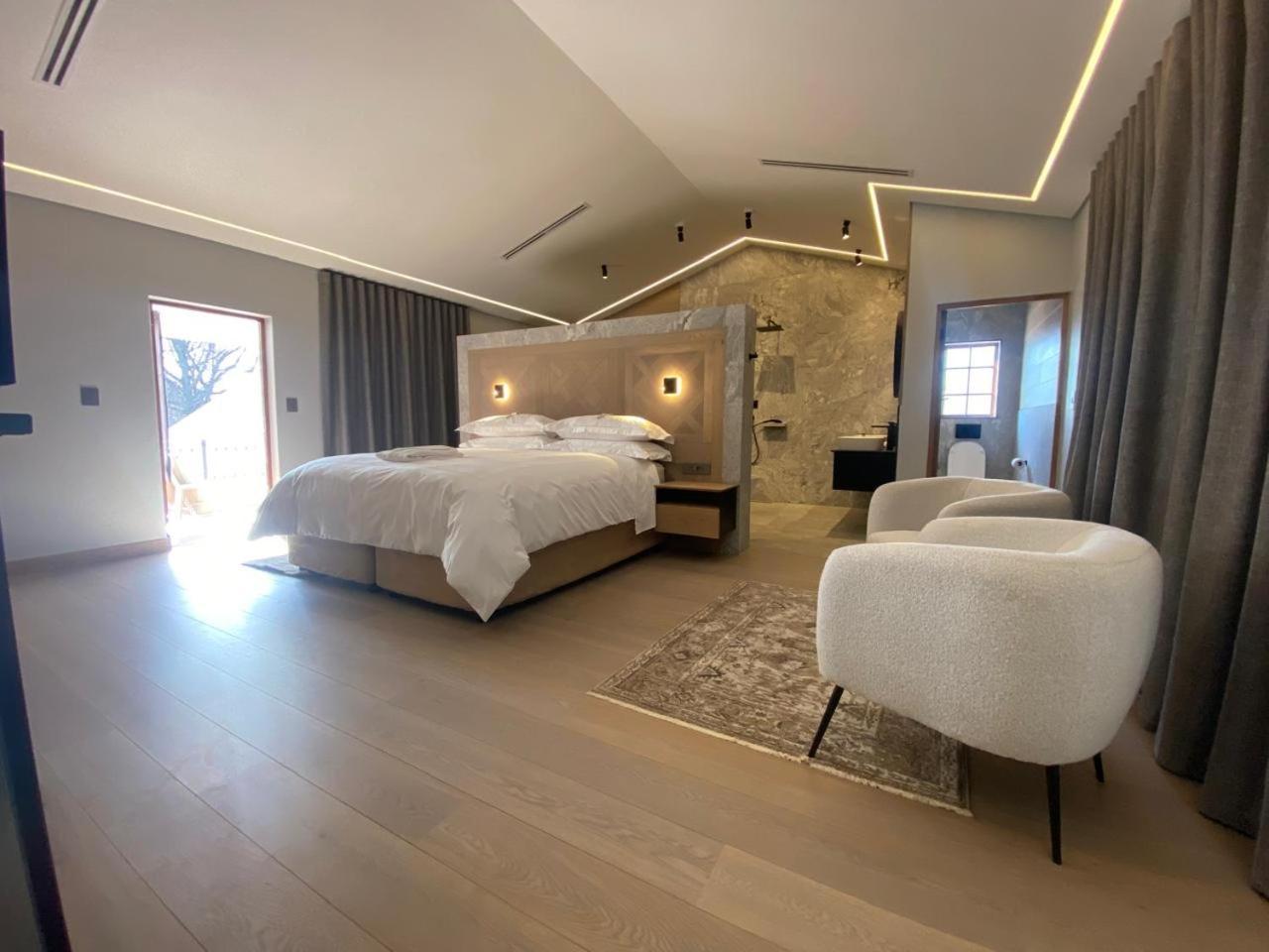 The Giglio Boutique Hotel At Zevenster โจฮันเนสเบิร์ก ภายนอก รูปภาพ